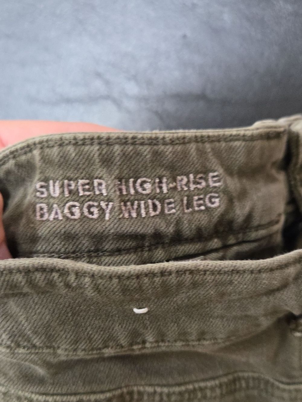 American Eagle Super High Rise Baggy Wide Leg Utility Jeans Olive Green 0 EUC - Picture 6 of 10